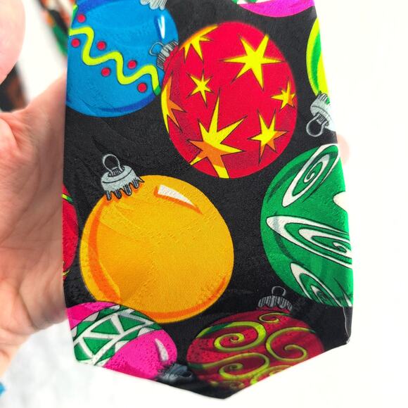 Vintage 90's Addiction Santa Christmas 100% Silk Ties (3)+ (1) Santa Suspenders - Picture 6 of 10